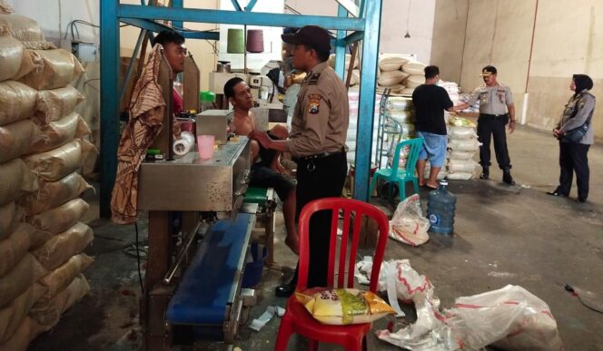 
					Darurat Virus Corona, Polresta Sidoarjo Awasi Pasar dan Gudang Sembako