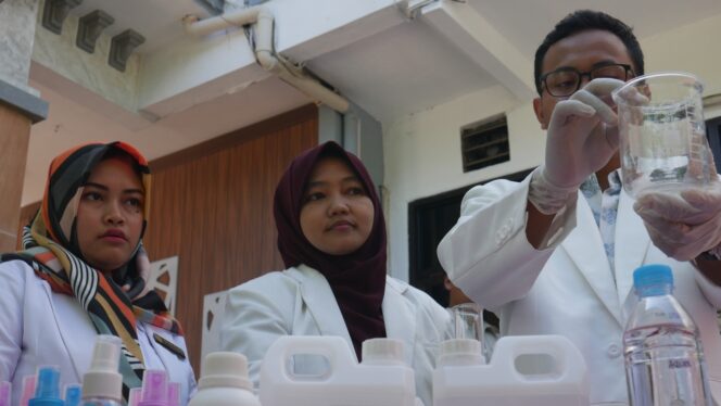 
					Handsanitizer Langka? Yukh Racik Sendiri