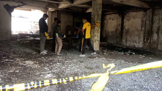 
					Usut Dugaan Penimbunan BBM, Polisi Sita Puluhan Tong