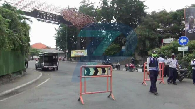 
					PSBB Diterapkan, Operasional Bus Terminal Purabaya Dihentikan