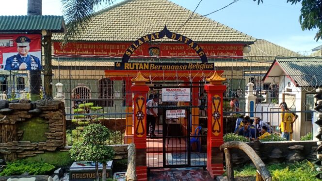 
					Imbas Corona, Ratusan Napi di Rutan Kraksaan juga Dibebaskan