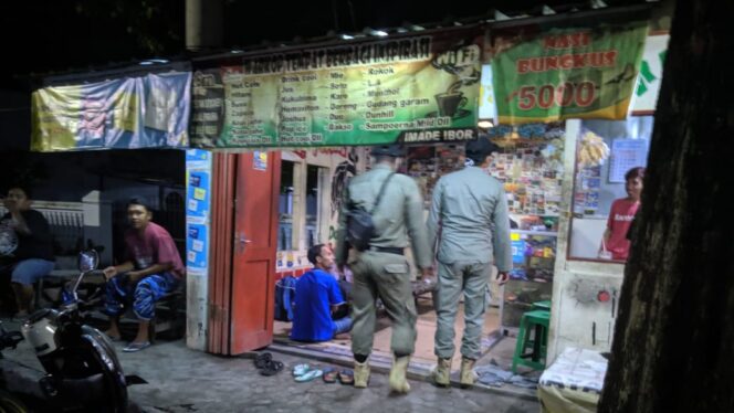 
					Zona Merah, Masih Banyak Warung dan Kafe Buka Malam