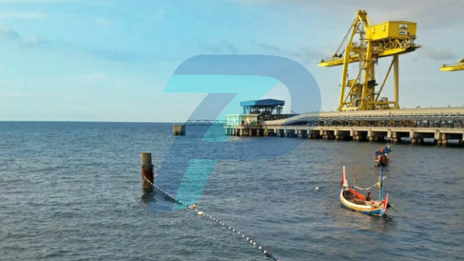 
					Usir Ubur-ubur, PLTU Paiton Libatkan Nelayan