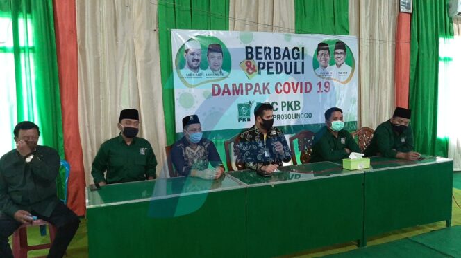 
					Legislator PKB Sisihkan Gaji untuk Sembako