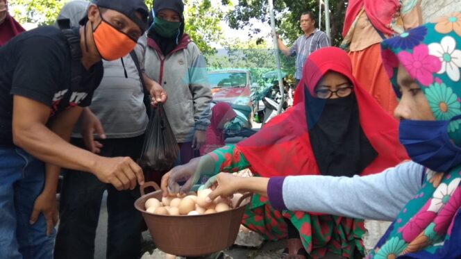 
					Telur Diobral Rp16 Ribu Diserbu Pembeli