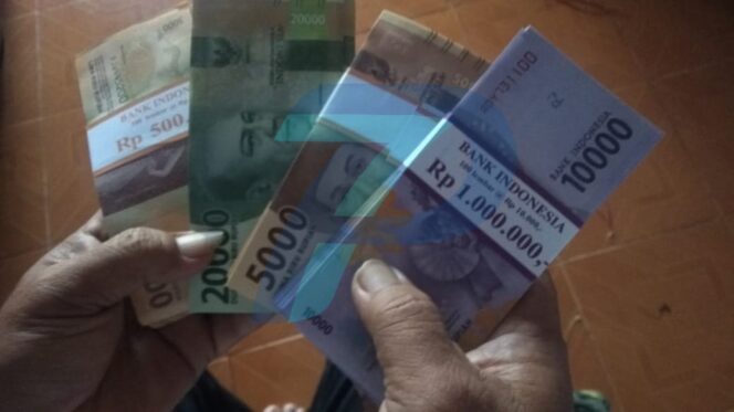 
					Jasa Penukaran Uang Baru Menghilang
