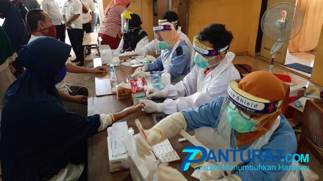 
					Pedagang Pasar di Probolinggo; 108 Reaktif, 14 Positif Covid-19