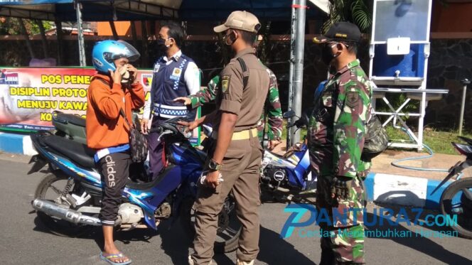 
					Pengendara Motor Tak Bermasker Dihentikan