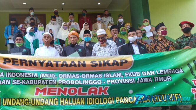
					Tolak RUU HIP, MUI-Ormas di Probolinggo Turun Jalan