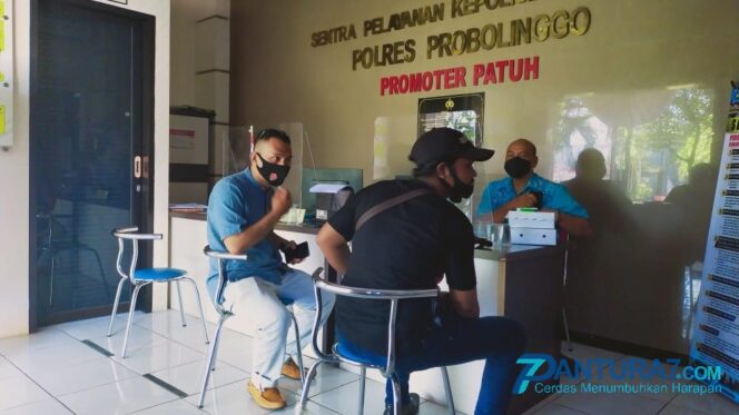 
					Diacungi Celurit, Debt Collector di Kraksaan ‘Wadul’ Polisi