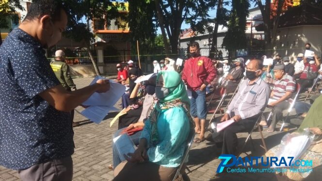 
					5.000 Warga Terima Bantuan JPS
