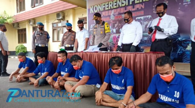
					Polisi Cokok 6 Budak Narkoba di Pasuruan