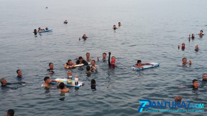 
					‘Kumkum’ di Laut Sehatkan Tubuh, Benarkah?