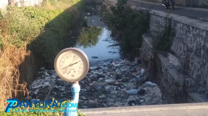 
					Musim Hujan, Sampah Tetap Jadi Masalah Klasik