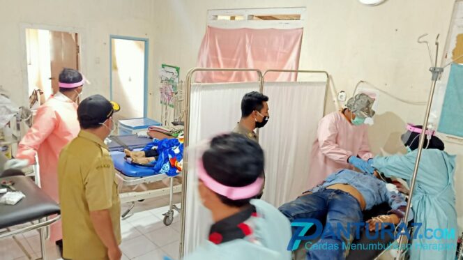 
					Motor Pasutri Terperosok di Tosari, Istri Meninggal