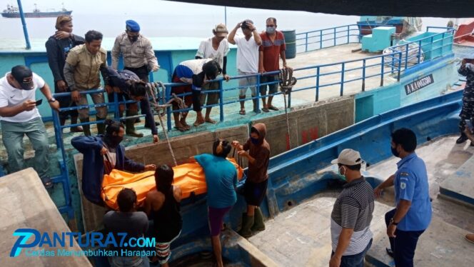 
					Diduga Sakit, ABK Meninggal Saat Berlayar di NTT