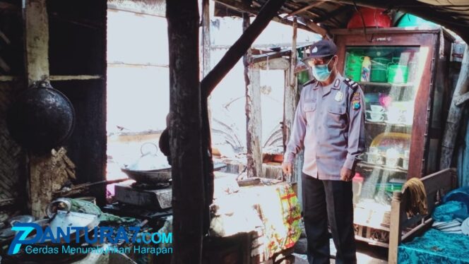 
					Berawal dari Pisang Goreng, Rumah Terbakar