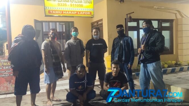 
					Jadi Calo SIM Palsu, Dua Sopir Dibekuk
