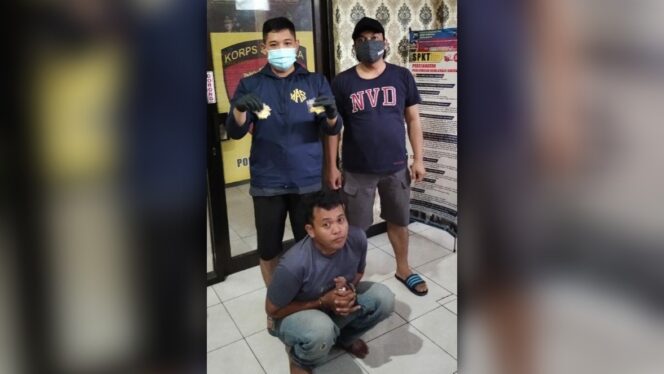 
					Kuli Bangunan asal Kotaanyar ‘Nyambi’ Jualan Koplo
