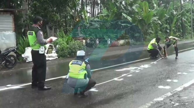 
					Dua ‘Kacong’ Tewas di Jalur Bromo, Polisi; Mereka Terobos Marka Jalan