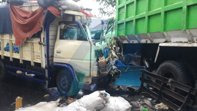 
					Laka Beruntun di Pesisir, Bapak-anak Meninggal