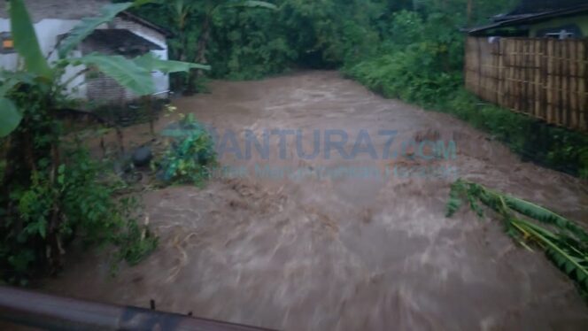 
					Lima Desa di 2 Kecamatan Terendam Banjir