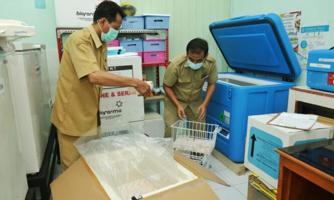 
					Vaksinasi Tahap II di Kota Probolinggo Sasar TNI/Polri hingga Wartawan