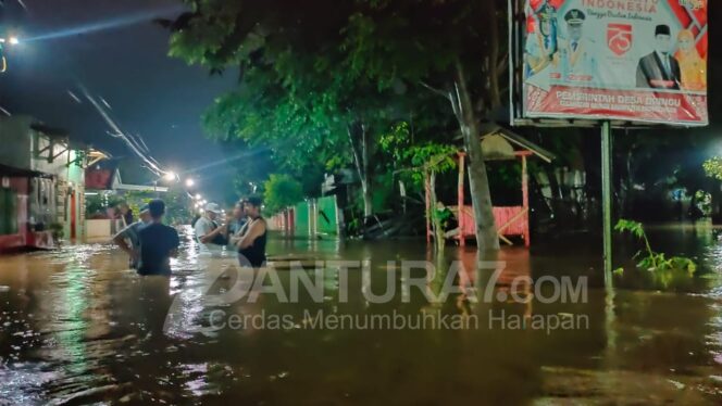 
					Hujan Deras dan Air Laut Pasang jadi Pemicu Banjir