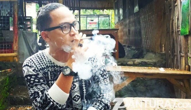 
					Mulai Hari ini, Harga Rokok Naik