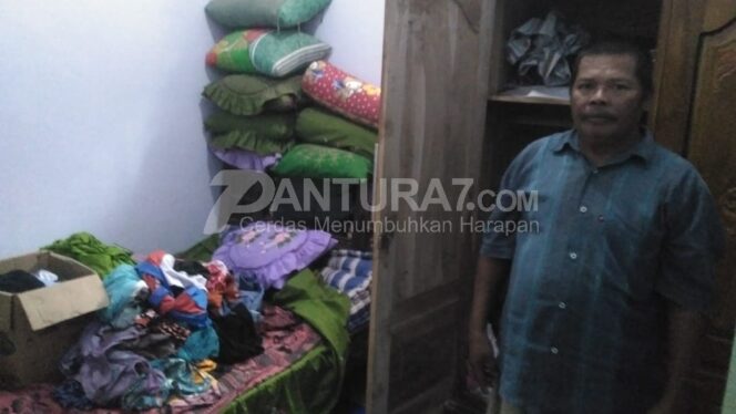 
					Petani di Dringu Dirampok, Puluhan Juta Amblas
