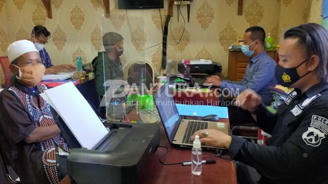 
					Pria di Krucil Menyesal Usai Bacok Saudara Ipar