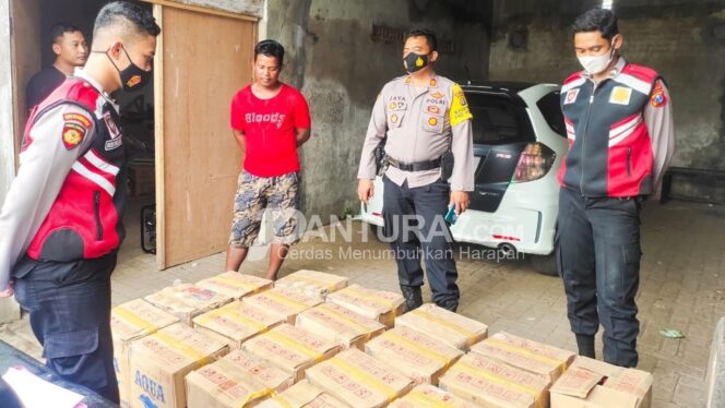 
					Ratusan Miras Disita di Daerah Pesisir Gending