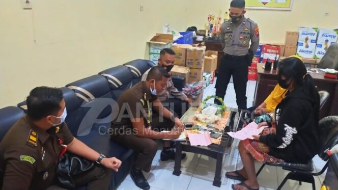 
					11 PSK dan 6 Lelaki Hidung Belang Didenda Rp300 Ribu