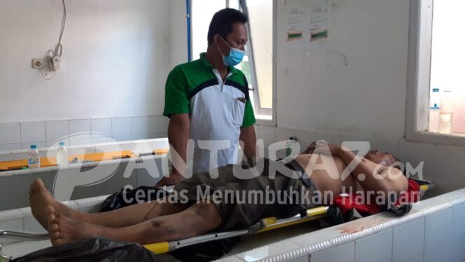 
					Tabrak Becak, Pengendara Motor Tewas
