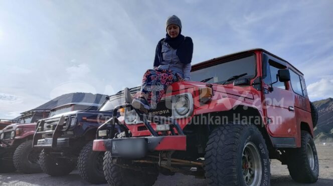 
					Wisata Kembali Dibuka, 200an Jeep Banjiri Bromo