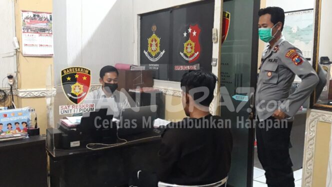 
					Kejahatan Jalanan Kian Marak, HP Wanita Muda Dirampas, Pelaku Dimassa
