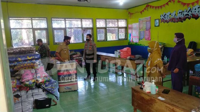 
					8 Ruang Kelas SMPN Pajarakan Jadi Tempat Isolasi