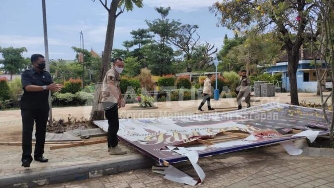 
					Banner Sering Ditertibkan, PKB : Milik Partai Lain Kok Masih Aman