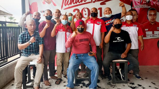 
					Apresiasi KPK OTT Bupati, Para Pegiat Anti-korupsi Gundul Massal