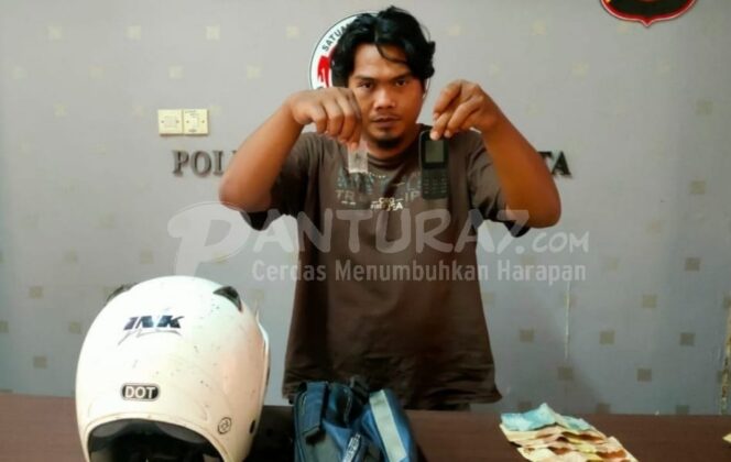 
					Demi Kelabui Polisi, Sopir Simpan Sabu-sabu dalam Helm