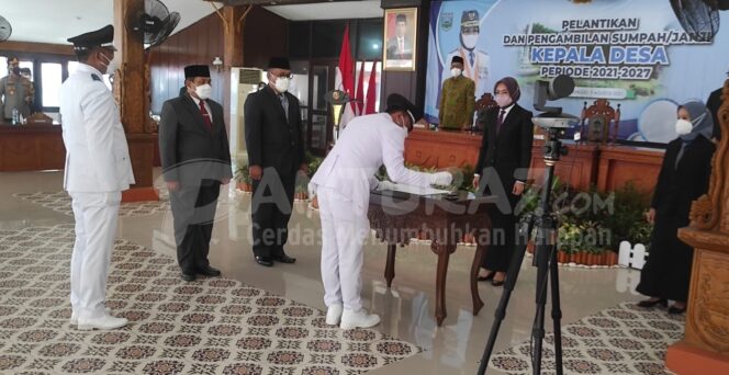 
					Dilantik, Kab. Probolinggo Miliki 61 Kades Baru