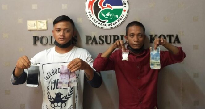 
					Edarkan Okerbaya, 2 Remaja tak Berdaya saat Digerebek Polisi