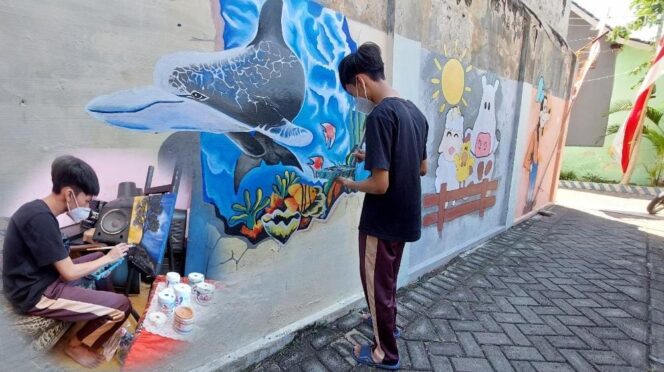 
					Hebat! Remaja Difabel ini Mampu Ciptakan Lukisan Ciamik