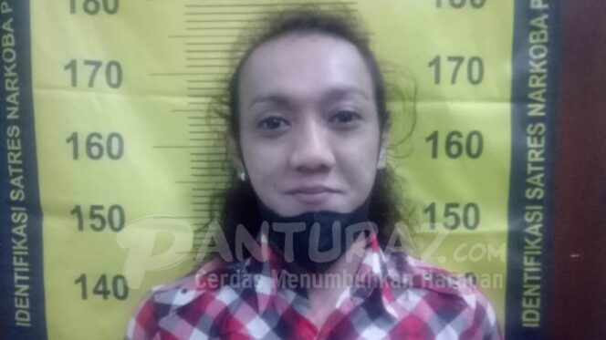 
					Waria di Pandaan Masuk Sel Gegara Narkoba