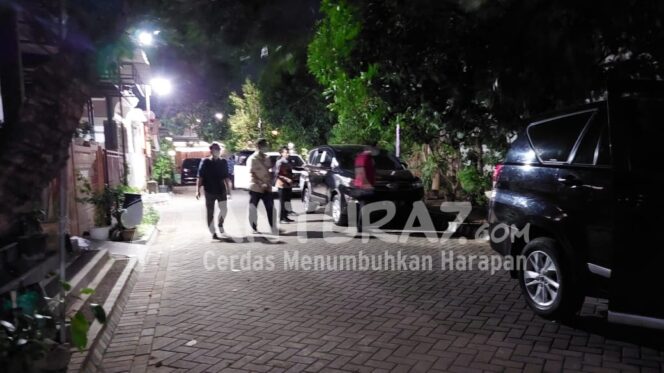 
					Pasca OTT Tantri-Hasan, Giliran Rumah Kepala DLH Diobok-obok KPK