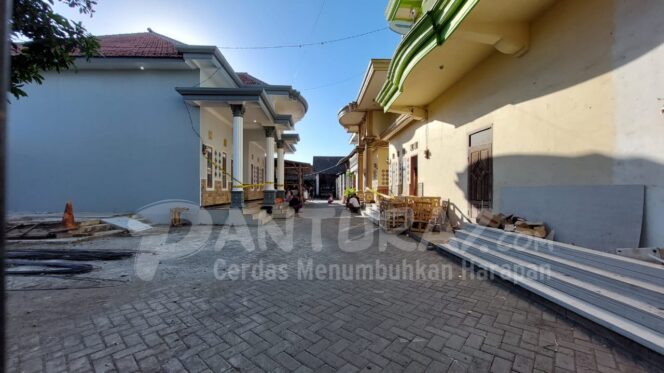 
					Rumah Juragan Bangunan Dikuras Perampok, Rp500 Juta Amblas
