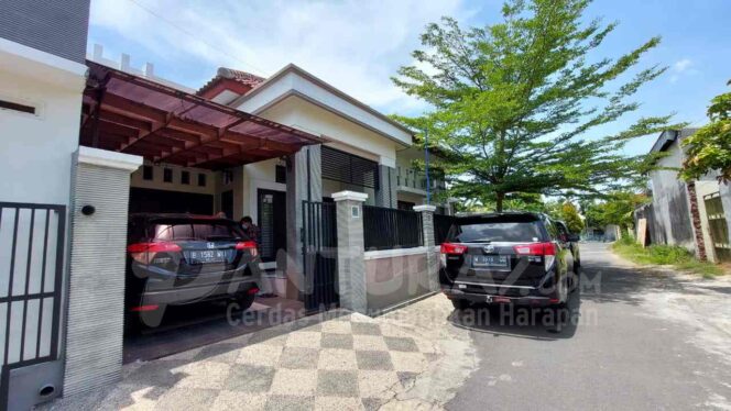 
					Rumah Ketua Nasdem dan Rekanan Digeledah KPK