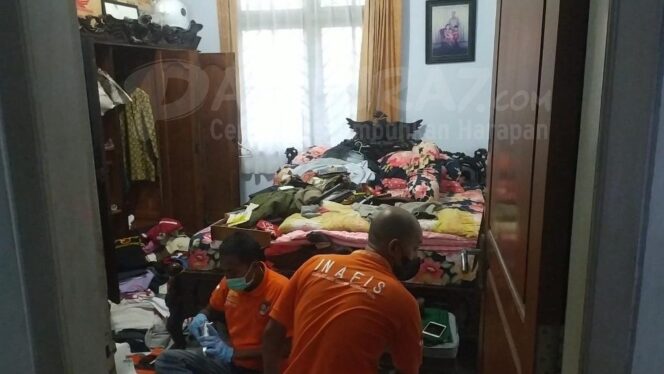 
					Disatroni Maling Siang Hari, Perhiasan dan Uang Rp50 Juta Amblas