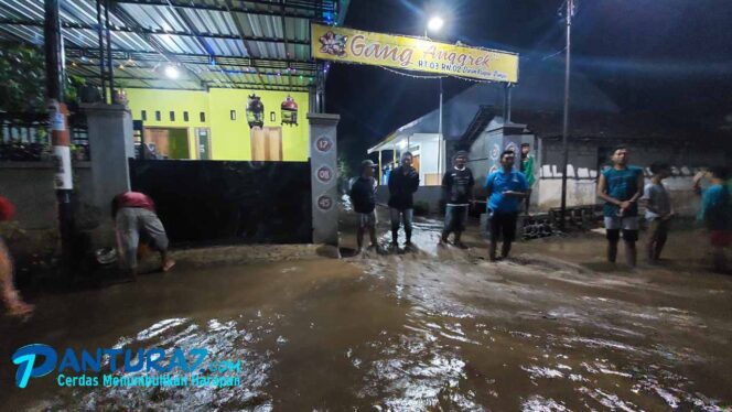 
					Dua Desa di Kecamatan Dringu Dilanda Banjir Kiriman