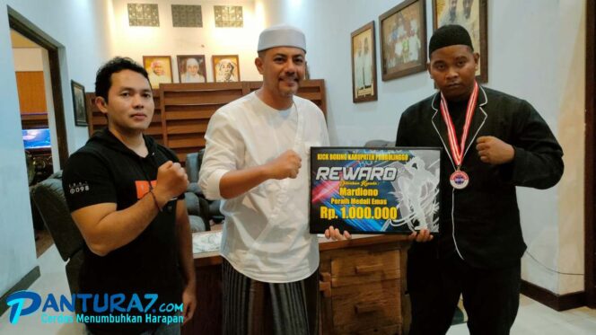 
					Dua Kick Boxer dari Genggong Raih Emas-Perak di Kejurprov Jatim